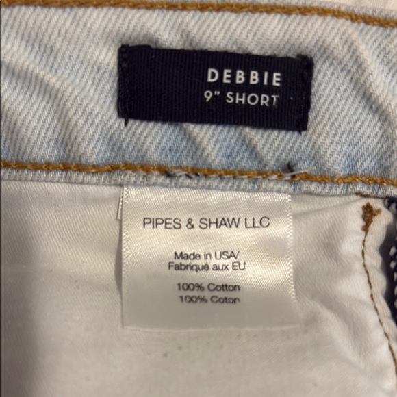 Veronica Beard Distressed Light Blue Jean Shorts with Stripe 9 inch Debbie - Picture 6 of 7